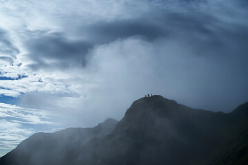 南アルプス白根三山の登山風景