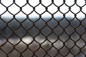 texture: rusty metal mesh balcony railing