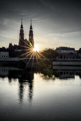Opole panorama miasta nad Odrą o poranku