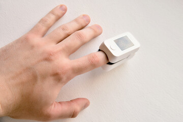 Heart rate monitor on human finger