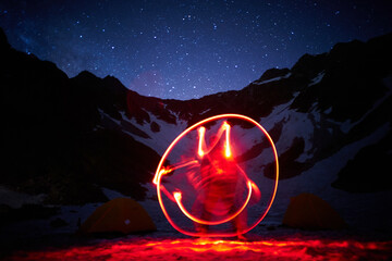 北アルプス穂高岳、涸沢カールの星空