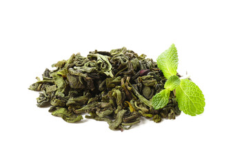 Fototapeta na wymiar Heap of dry green tea with mint on white background