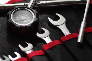 タイヤのエアゲージ（空気圧点検）