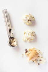 Ice cream with vanilla and chocolate