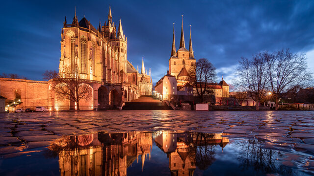 Abend in der Hauptstadt Erfurt in Th&uuml;ringen - Deutschland
