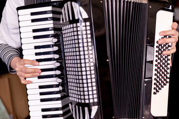 アコーディオン