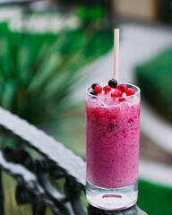 raspberry and blackberry smoothie