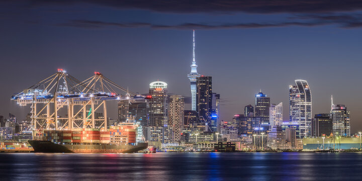 A image of Auckland City taken during blue hour from Devonport.