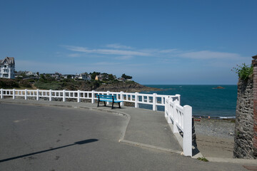Saint-Quay-Portrieux village sur la côte Bretonne en France.	
