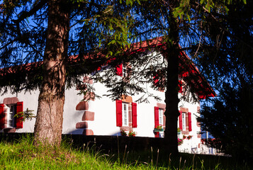 Caserio. Baserri. Casa tradicional tipica basca en Navarra. © jordi