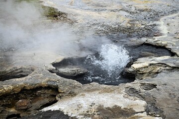 Eine sprudelnde vulkanische Quelle, Island - Detailaufnahme