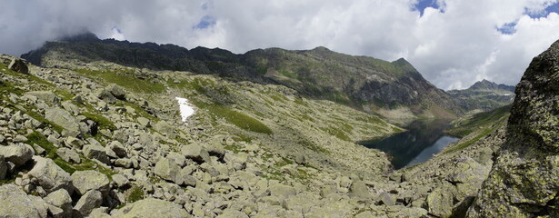 Panorama zwischen Langsee und Milchsee,  Seeen  der Spronser Seen, hochalpine Bergseen in der Texelgruppe in Südtirol