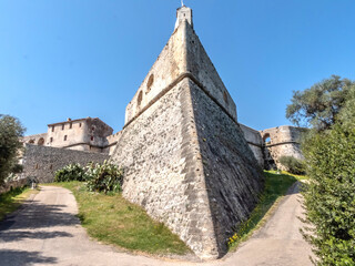 Fototapeta na wymiar Fortifications du fort carré à Antibes sur la Côte d'Azur