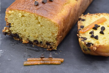 cake à l'orange et pépites de chocolat