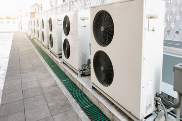 Cooling Air Condition Unit and Control System, Air Condenser Engine Station Outside Building of...