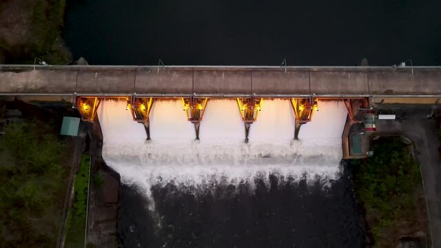Beautiful Scenery evening aerial view Kiew Lom Dam, Lampang, Thailand, Water management concept.