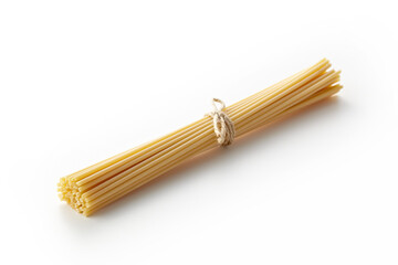 ブガティーニ　ブカティーニ　穴あきパスタ