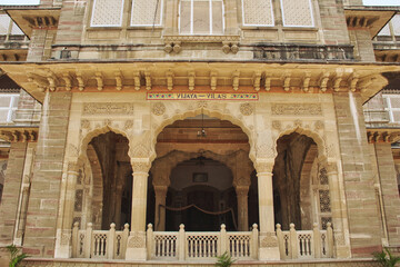 Obraz premium Zoomed in the front view of the Vijay Vilas Palace in Kutch, Gujarat.
