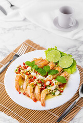 Steamed Shrimp with Lemon