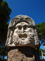 Obraz premium Ancient Roman ruins 古代ローマの遺跡 オスティア 劇場 喜劇役者の仮面