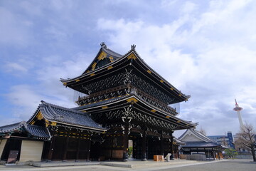古都京都の観光名所　東本願寺の御影堂門