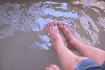 硫黄泉の足湯