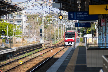 Obraz premium 京浜急行の三浦海岸駅