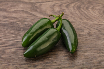 Green raw jalapeno peper heap