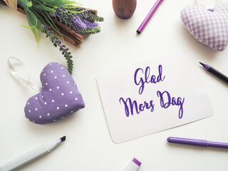 Glad Mors Dag, Swedish Thank you mother as brush lettering on a mother's day greeting card © Andreas Berheide