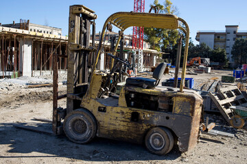 phases of work safely on a construction site