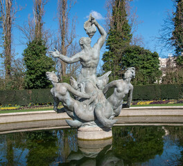 Fototapeta na wymiar Triton fountain, Regents park