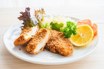 魚のフライ　パンガシウス