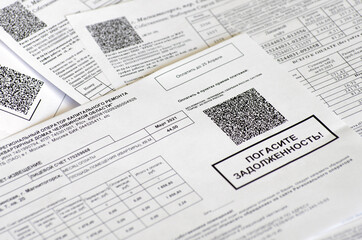 Fototapeta premium Invoice for payment. Payment arrears. The barcode. The demand for payment of the debt. Payment. QR - Quick Response.