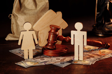 Bag of money, people and the judge's hammer. Divorce concept. Business conflict