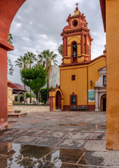 Fototapeta premium Templo de San Sebastián, Bernal, Querétaro, México