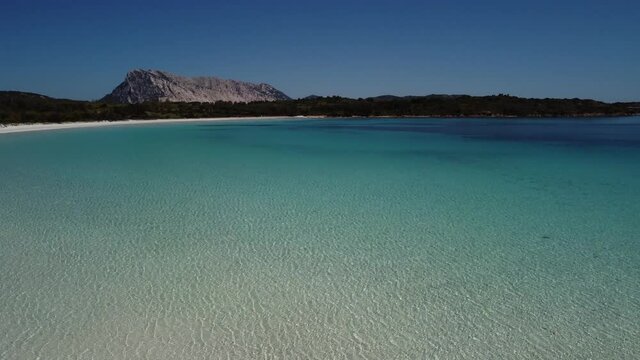 Veduta Aerea della Bellissima Spiaggia di Cala Brandinchi in localit&agrave; coda cavallo, Sardegna