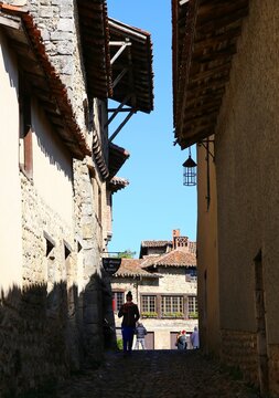 street in the town of Perouges