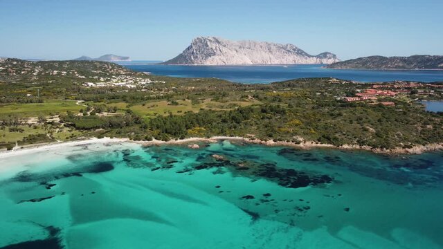 Veduta Aerea della Bellissima Spiaggia di Cala Brandinchi in localit&agrave; coda cavallo, Sardegna