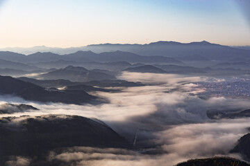 兵庫県・豊岡市城崎町春の来日岳山頂展望台