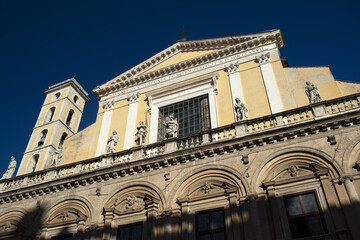 Fototapeta premium Eglise dans le centre de Rome