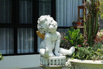 statue of a child
