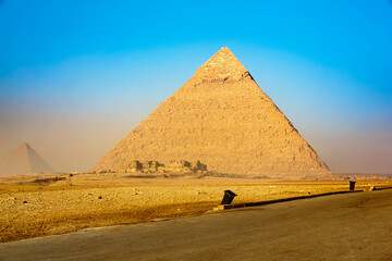 Fototapeta na wymiar pyramids of giza