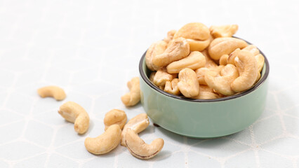 cashew nut peeled raw in bowl