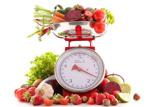kitchen scale with fruit and vegetable