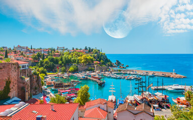 Naklejka premium Old town (Kaleici) with full moon - Antalya, Turkey 