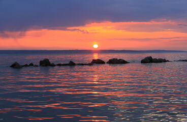 Fototapeta na wymiar sunset over big lake