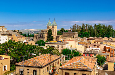 Fototapeta premium Panoramic view of the Toledo skyline. Toledo, Castilla - La Mancha, Spain.