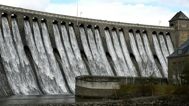 Edersee-Sperrmauer 