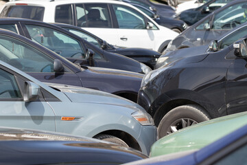 Fototapeta na wymiar Cars in the parking lot
