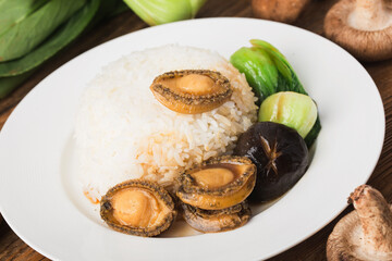 A delicious Abalone with rice